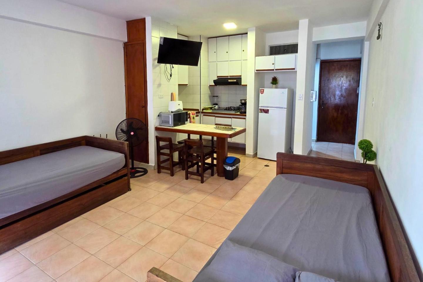 Tucacas, Frente Al Mar, Balcon, Piscina Y Playa Privadaアパートメント エクステリア 写真